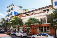 La Iguana Vallarta Lgbt Adults Only - Romantic Zone - Party Clubbing Street Hotel dekat Zona Romantica