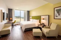 Holiday Inn Quito Airport Hotel dekat La Capilla Del Hombre