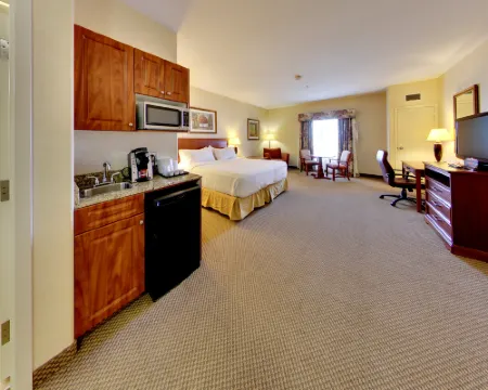 Holiday Inn Express & Suites EDMONTON-INTERNATIONAL AIRPORT by IHG Hoteles en Nisku