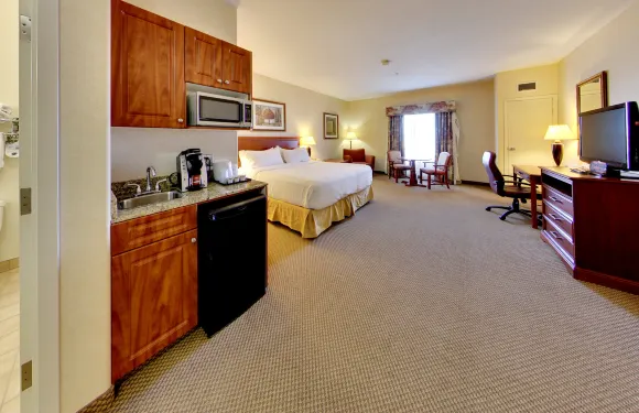 智選假日套房酒店埃德蒙頓國際機場