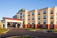 Holiday Inn Express & Suites NEWPORT SOUTH by IHG Hotels in Cocke County