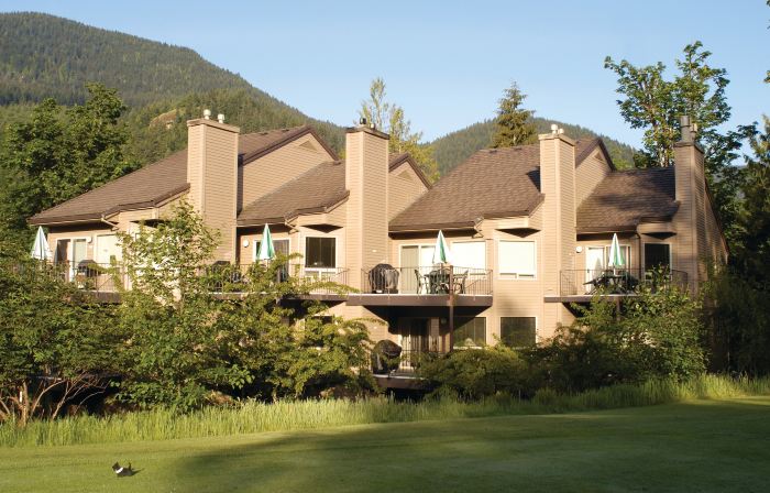 Whispering Woods Resort