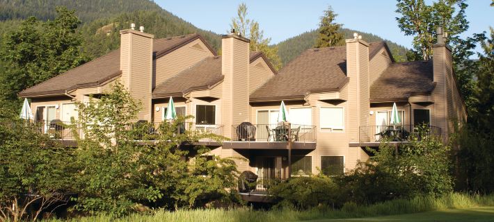 Whispering Woods Resort Hotels in Clackamas County