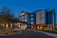 Staybridge Suites Pittsburgh Airport Hotels near Essex Plaza