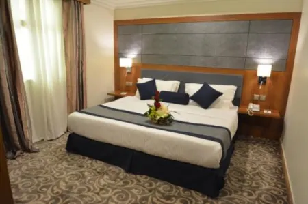 Grandeur East Отели рядом с достопримечательностью «Khobar Sea Front»