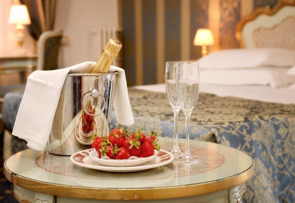 베네치아 운하의 곤돌라