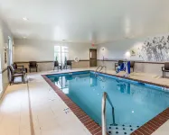 Sleep Inn & Suites Jasper I-22 - Swimmingpools
