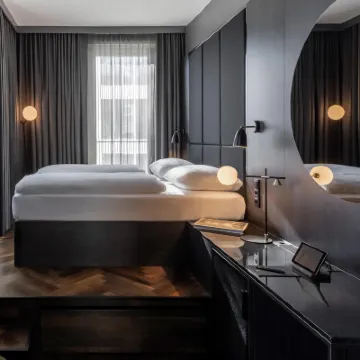 โรงแรม ROMY โดย AMANO โรงแรมใกล้อาคารไรชส์ทาค