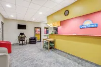 Days Inn by Wyndham Bradenton - Near the Gulf Hoteles en Palmetto
