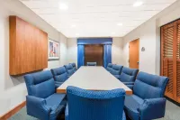 Wingate by Wyndham Erie Hotels in Washington Township