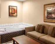 Comfort Suites - Hot Tub