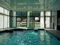 โรงแรมและสปาเลอแกรนด์โมนาร์ค, คอลเลคชันพรีเมียร์เบสต์เวสเทิร์น โรงแรมในชาทร์