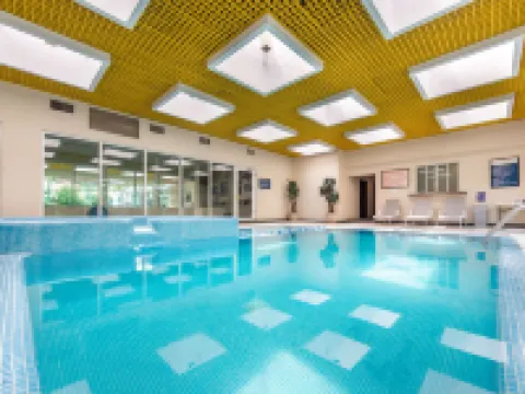 Quality Inn Monterrey la Fe Hotels in Guadalupe