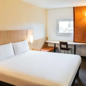 Ibis Leeds Centre Marlborough Street Отели рядом с достопримечательностью «Стадион «Хедингли»»