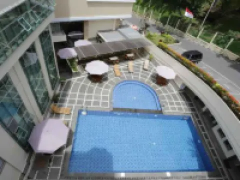 Grand Royal Denai Hotel ブキティンギのホテル