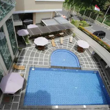 Grand Royal Denai Hotel