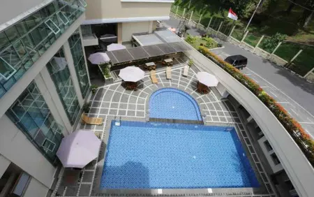 Grand Royal Denai Hotel Отели в г. Sianok Anam Suku