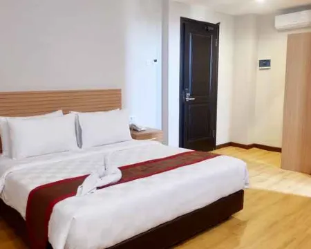 Syariah Radho Hotel Sengkaling Hotels in Dau