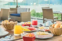 Prodigy Santos Dumont by Wish - breakfast