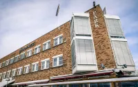 Canyon Hotell Các khách sạn gần Alta Church