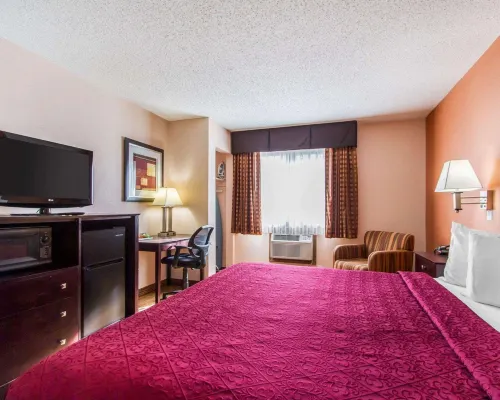 Quality Inn & Suites Ottumwa North Hotels in Ottumwa