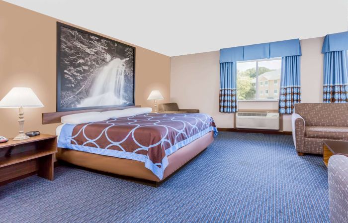 Super 8 by Wyndham El Dorado