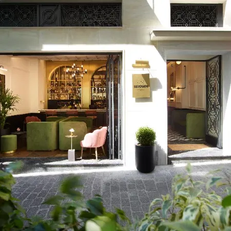 Villa Brown Ermou, a Member of Brown Hotels Отели рядом с достопримечательностью «Галерея Афин»