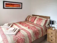 Owl Cottage Hotels in Southam