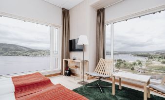 Wood Hotel by Frich's