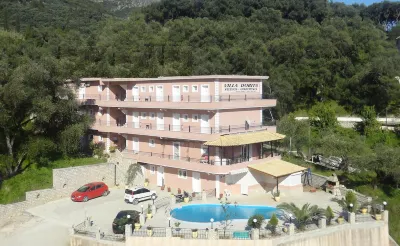 Villa Dorita Luxury Apartments Hotels near Piso Krioneri Beach