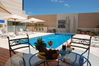 Howard Johnson Villa María Hotel y Casino - Pool