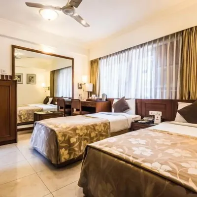 Royal Inn Các khách sạn gần Đồi Pali