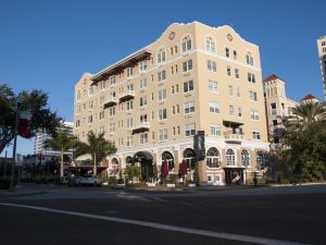 Ponce de Leon Hotel