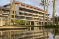 The Blue Water - Geoffrey Bawa Heritage - City Resort Hotel - parking