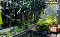 Grand Laguna Hotel & Villa Các khách sạn ở Colomadu
