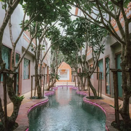 Norn Nimman13 Boutique Hotel Chiang Mai Отели рядом с достопримечательностью «Nimmanhaemin Road»