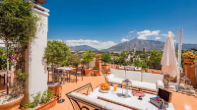 Molo Luxury Suites Puerto Banus