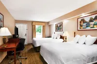 Baymont by Wyndham Tullahoma Hotels in Lynchburg