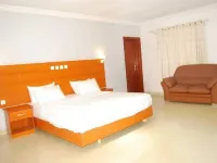 Gold Crown Hotel