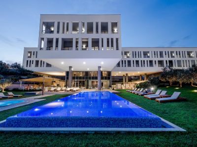 Hotel Salona Palace
