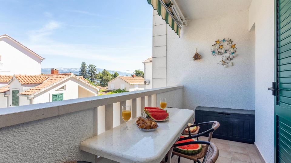 Apartment Zara Supetar
