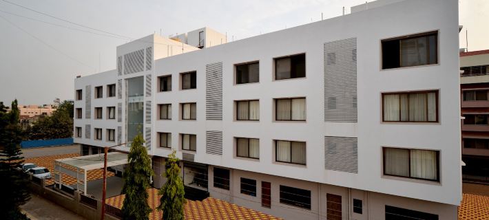 Hotel Dwarka Park Отели в г. Ширди