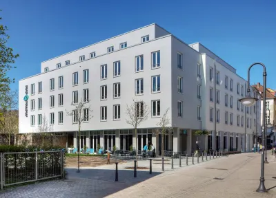 Motel One Saarbrücken Hotel dekat Bunker WH 316