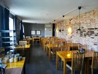 Strand Hotell Hotels in Vanersborg