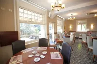 The Colony Hotel - breakfast