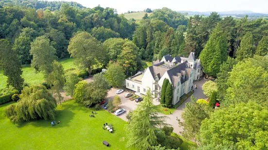 Glen-Yr-Afon House Hotel