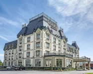 Quality Suites Hotels in Драммонвіль