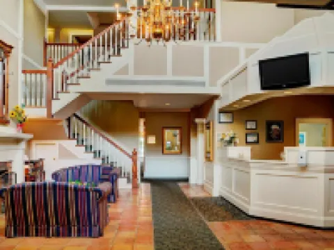 The Loyalist Country Inn & Conference Centre Hotels in Summerside