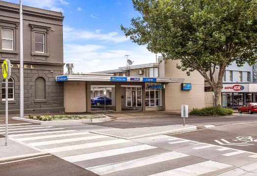 Comfort Inn Western Hotel Overview