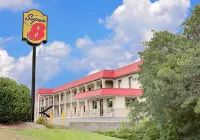 Super 8 by Wyndham Laurel Hotels in Laurel
